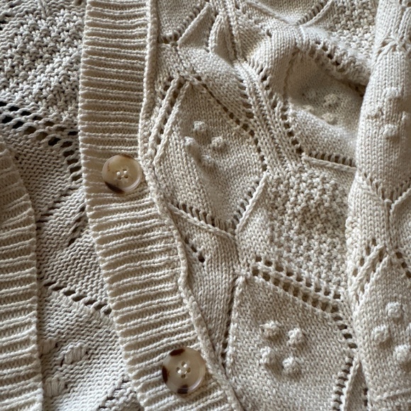 Women’s cream sweater - Picture 3 of 3